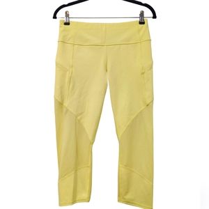 Athleta Mesh Contender Capri Leggings